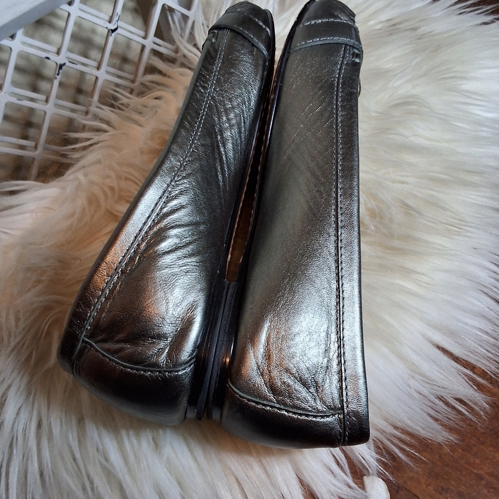 Coach pewter leather kisslock flats 7.5 - Picture 5 of 10
